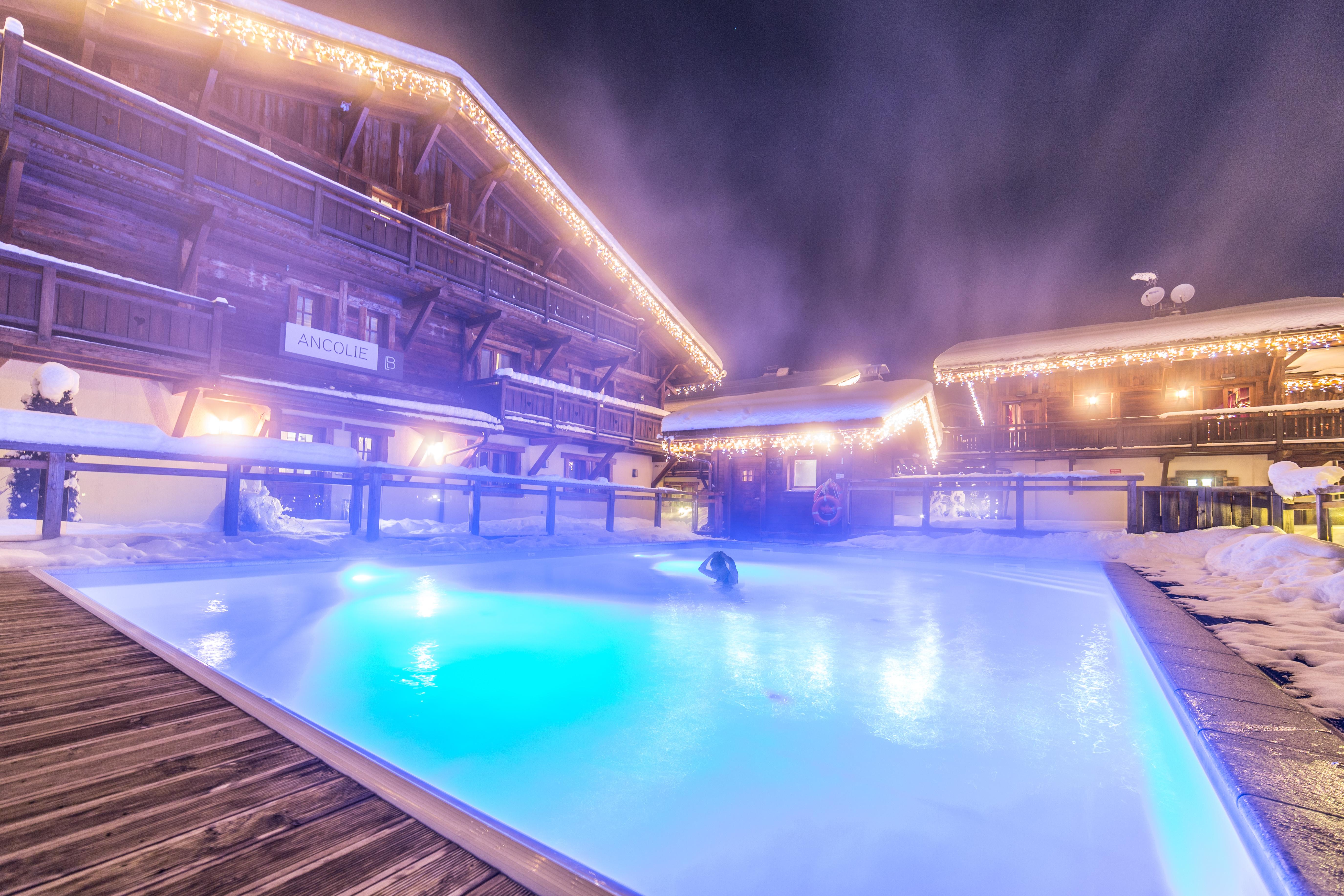 Les Loges Blanches Hotel 4*